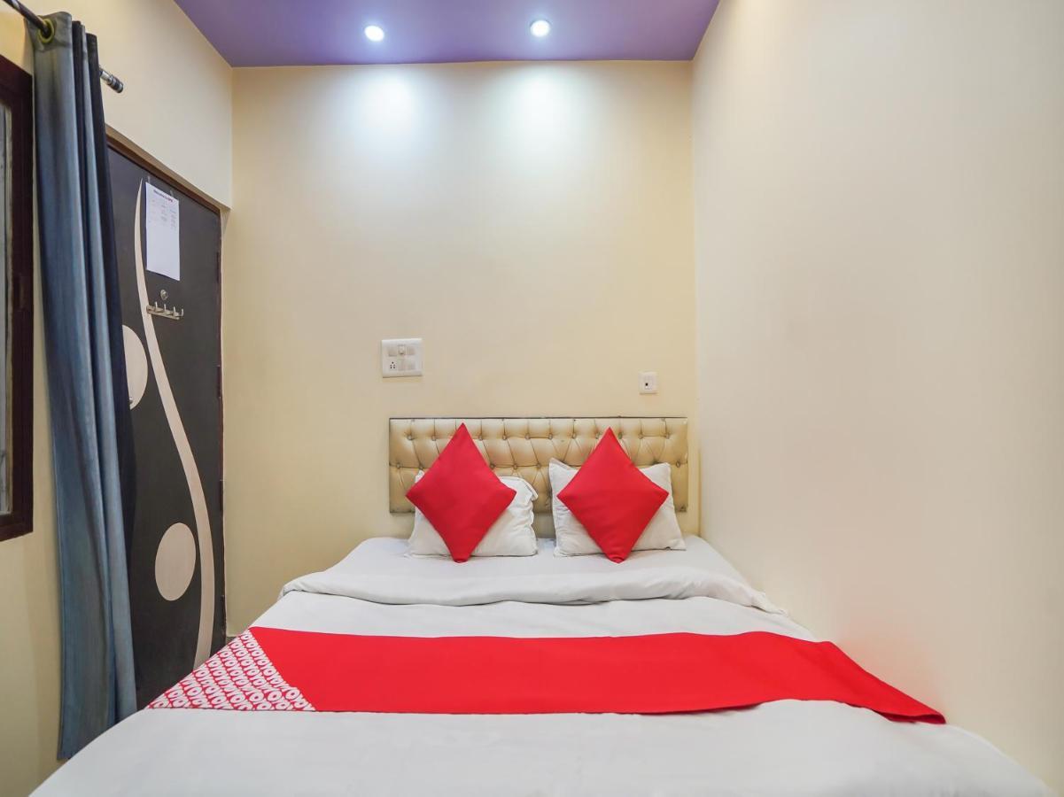 Oyo 75627 New Ankit Guest House Varanasi Dış mekan fotoğraf